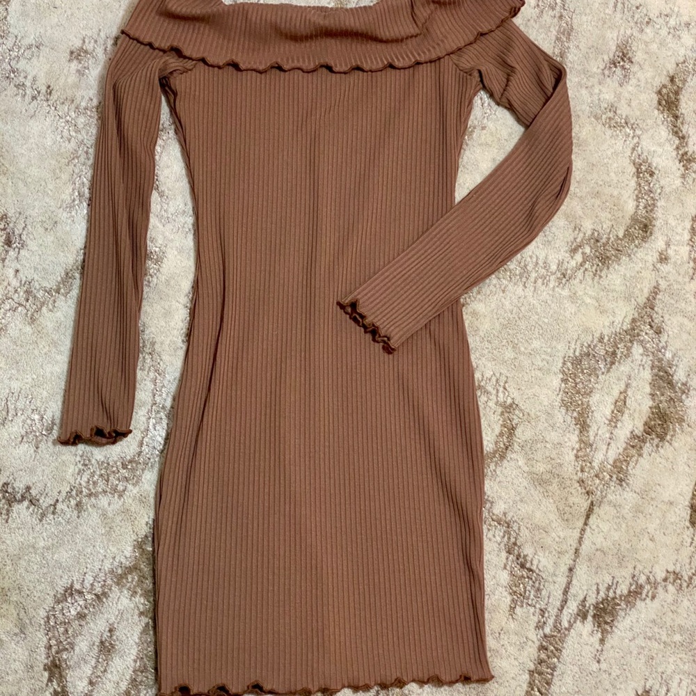 Fitted Ribbed Mini L/S Mini Dress